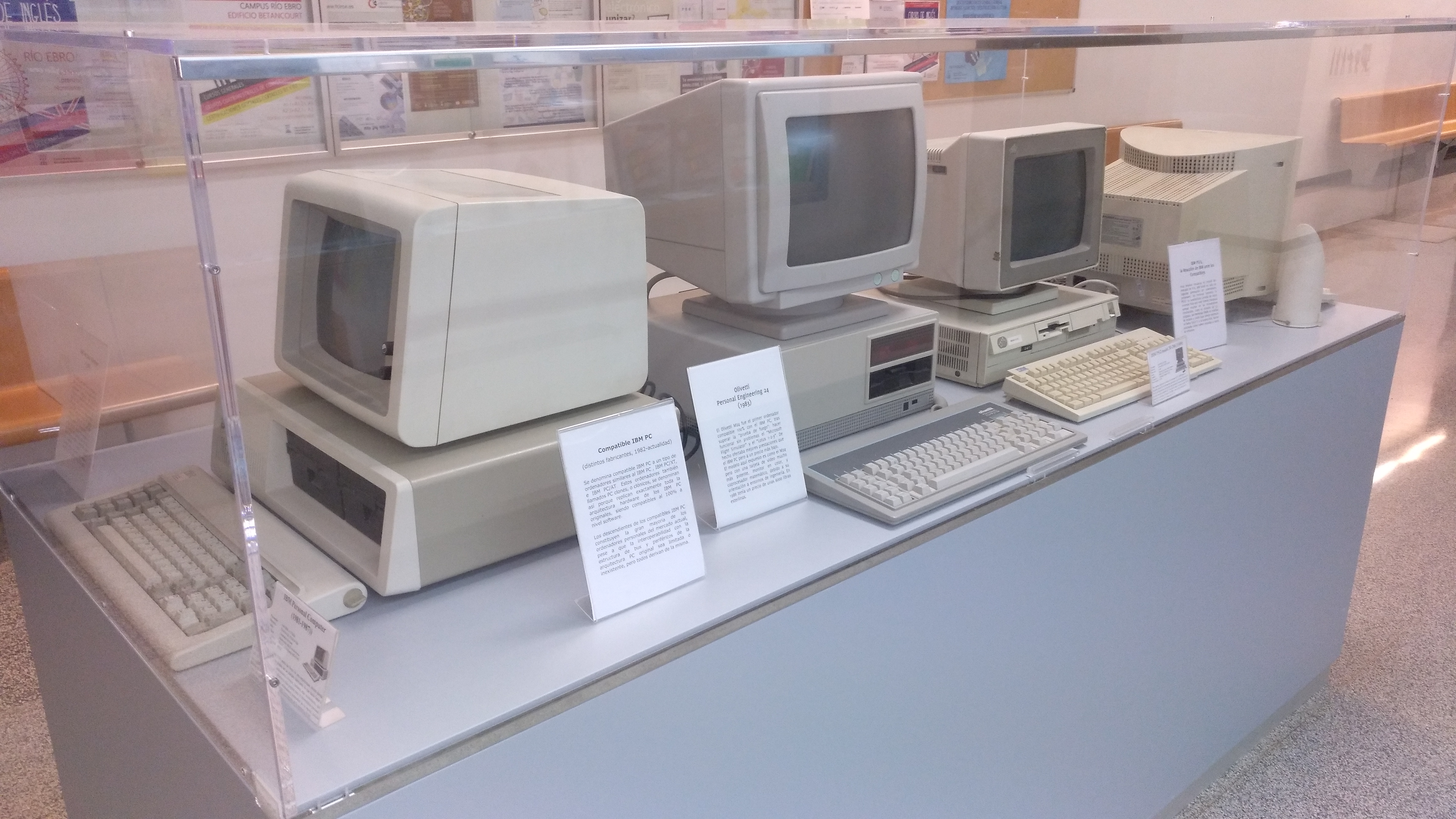 IBM 5150 (el primer IBM PC), Olivetti PE24, IBM PS2